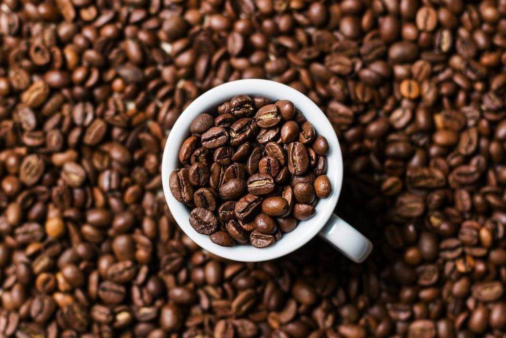 آیا قهوه بدون کافئین بر روی فشار خون شما تاثیر می گذارد