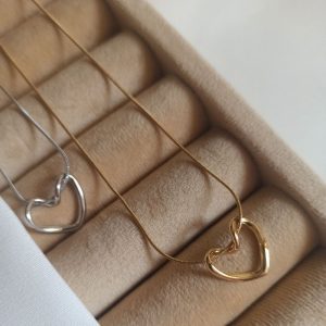 گردنبند قلب دفرمه همراه با زنجیر ماری