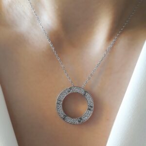 Cartier Necklece Wite Jewels Circular Model