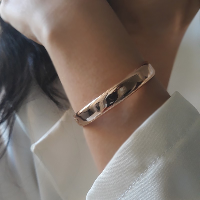 دستبند النگویی قفلی مدل آینه ای برند ژوپینگ 1 Mirror Model Lock Bangle Bracelet Xp Brand